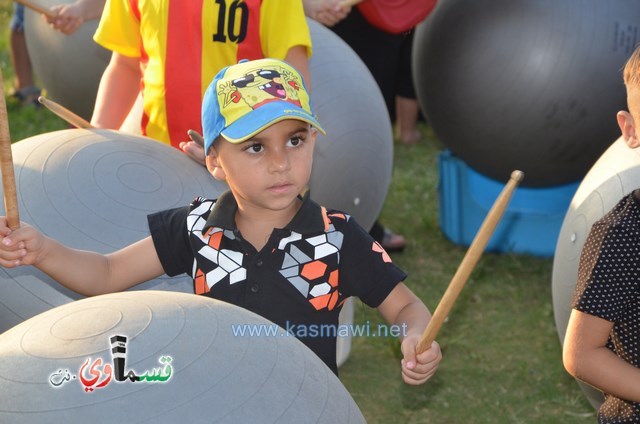   فيديو : اطفال كفرقاسم  احلى عمو عادل في الدنيا  والرئيس  بسمة على وجه طفل ترضيني ودعاء ام يكفيني وسنبقى نعمل من اجل اطفالنا 